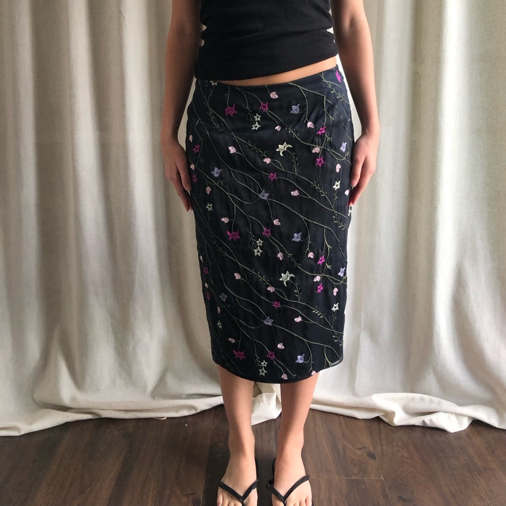 INC International Concepts %100 Silk Black Midi Skirt with Floral Embroidery